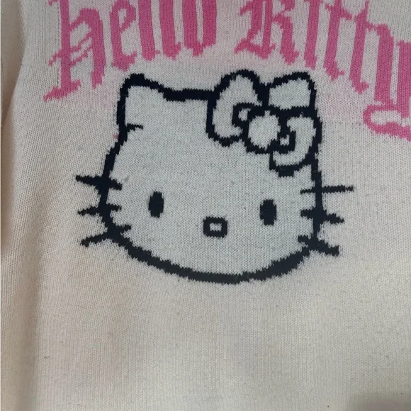 Hello Kitty Sweater - Picture 3 of 5